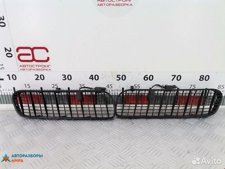 Решетка капота BMW X5 E53 рест. 2004 51137113729