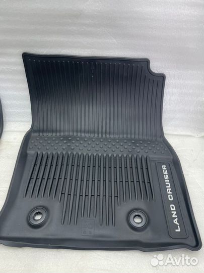 Коврики в салон Toyota Land Cruiser 300