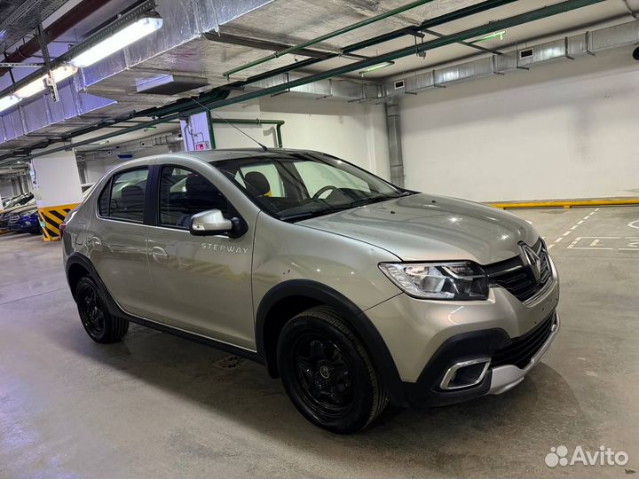 Renault Logan Stepway 1.6 МТ, 2019, битый, 73 083 км