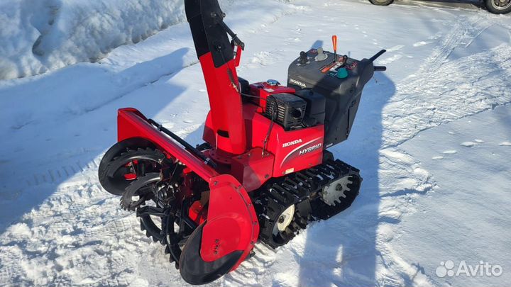 Снегоуборщик honda HSM 1390i гибрид
