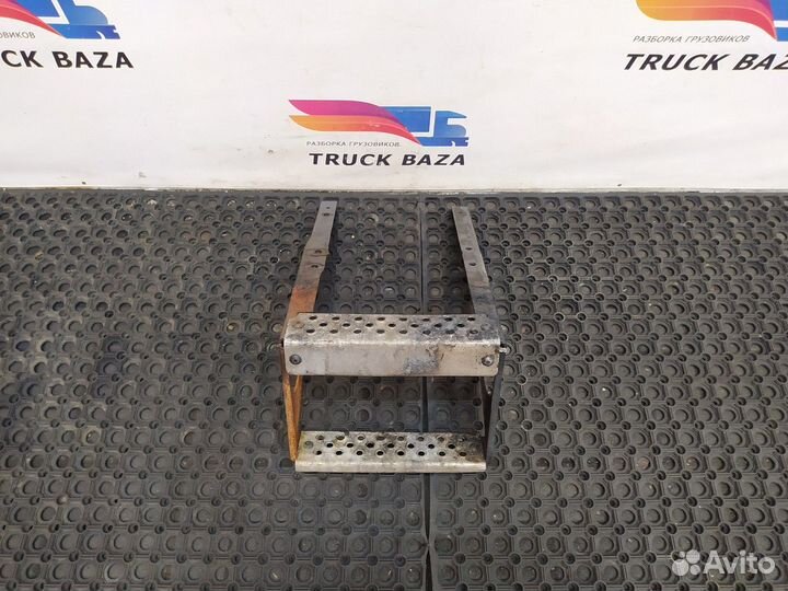 Подножка за кабиной Renault T, Volvo FH, Volvo FM