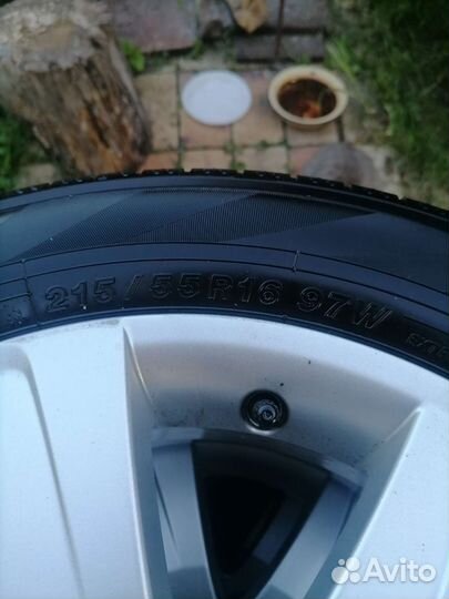 Yokohama BluEarth AE50 215/55 R16 97W