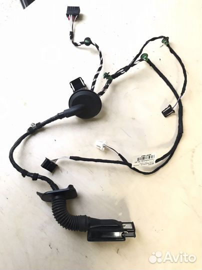 Проводка задней правой двери Passat B8