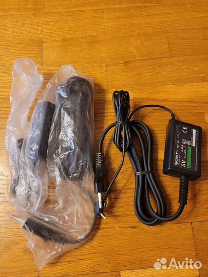 Сетевое зарядное устройство Sony PSP-104