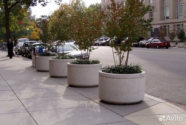 Бетонные вазоны