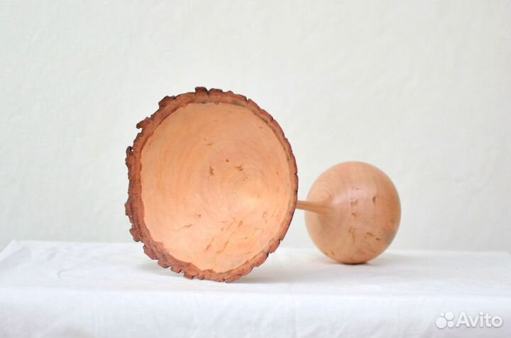 Ваза декоративная из яблони