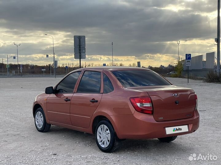 LADA Granta 1.6 МТ, 2014, 175 000 км