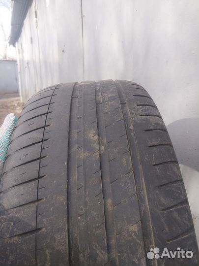 Michelin Pilot Sport 3 235/45 R18