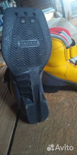 Ботинки лыжные 30 размер