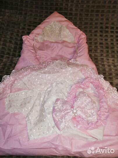 Комплект на выписку для девочки