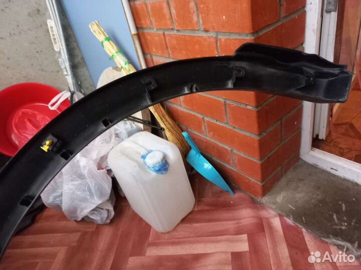 Накладка арки крыла задняя левая Ниссан Кашкай J11