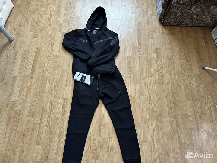 Nike Tech Fleece