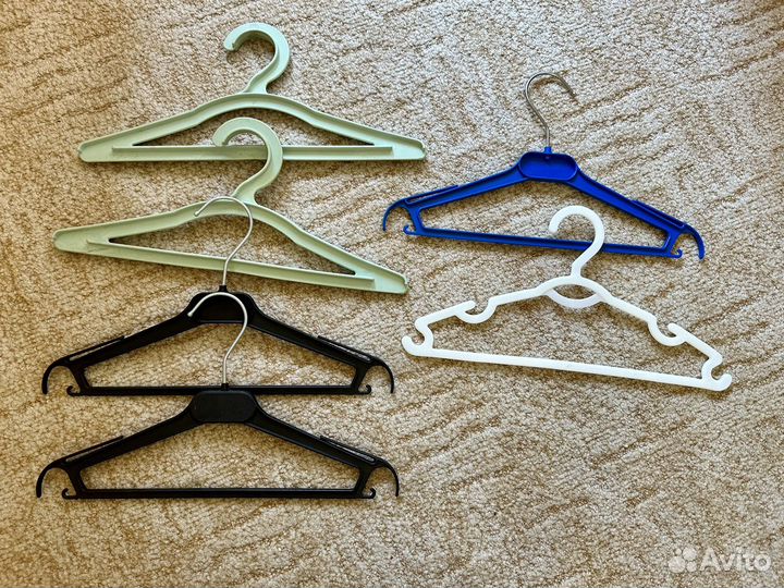 Вешалки плечики для одежды 43 шт. пакетом