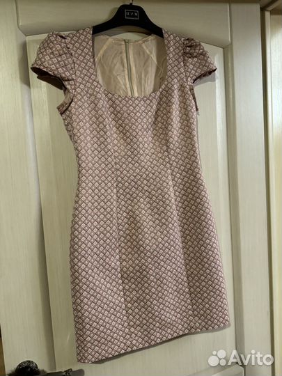 Платье Moschino 42-44