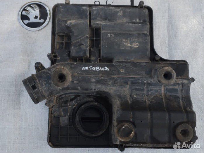 Корпус воздушного фильтра Skoda Octavia A7