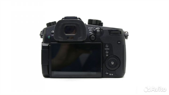 Panasonic Lumix GH5 body (пробег 1715 кадров)