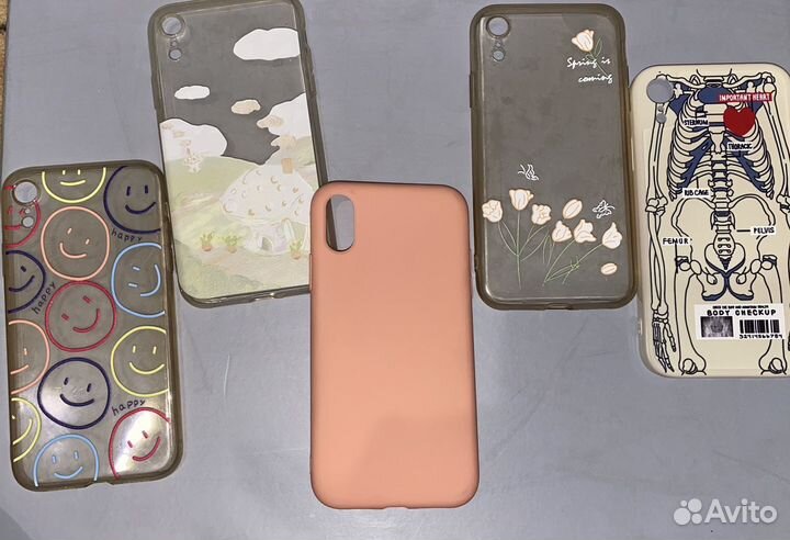 Чехлы на iPhone XR