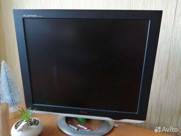 Монитор для компьютера LG