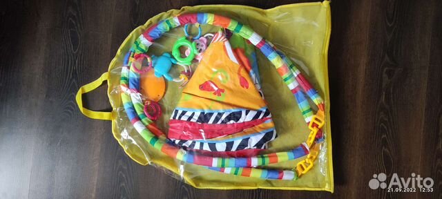 Развивающий коврик для малыша