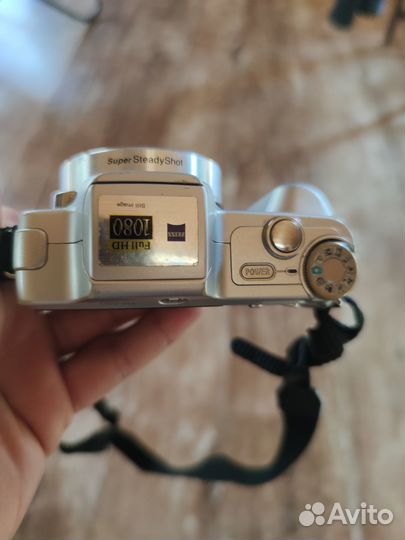 Цифровой фотоаппарат sony