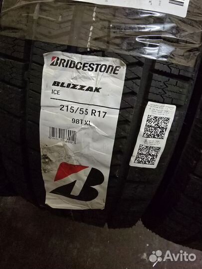 Bridgestone Blizzak Ice 215/55 R17 98T