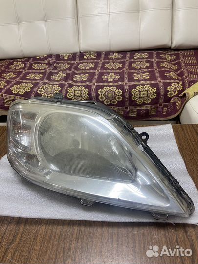 Фара правая Renault Logan 1 рестайлинг 10-15г