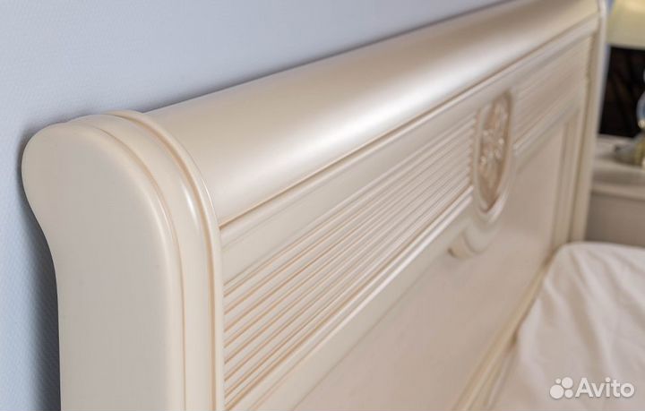 Кровать Изотта Ангстрем