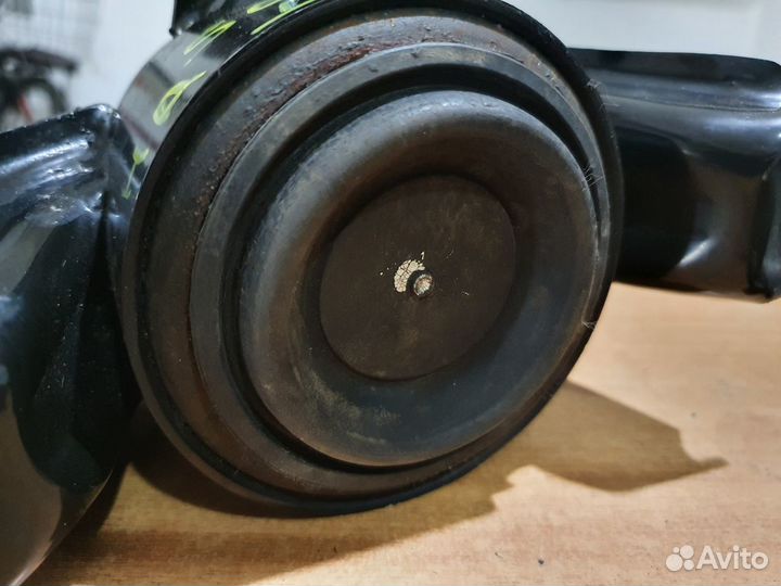 Правая подушка двс киа рио 3 хундай солярис