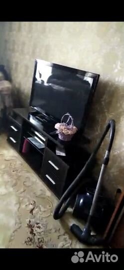 Подставка под телевизор