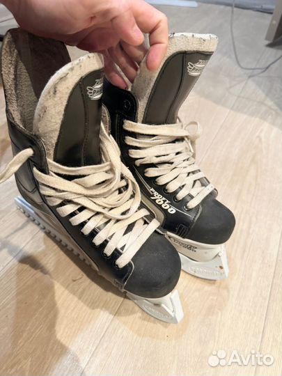 Коньки хоккейные profi 42