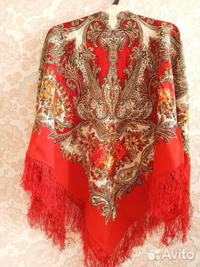 Павловопосадский шерстяной платок