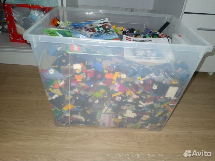 Россыпь лего