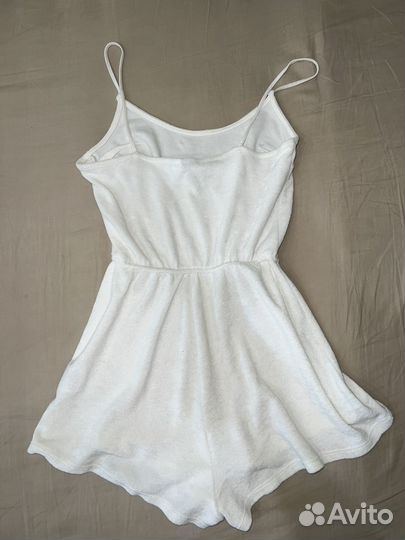 Белый комбинезон