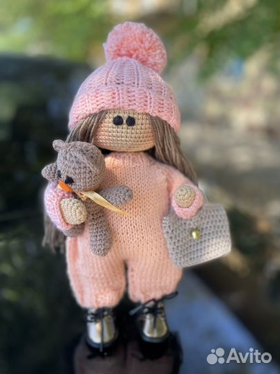 Вязаная интерьерная кукла тильда ручной работы