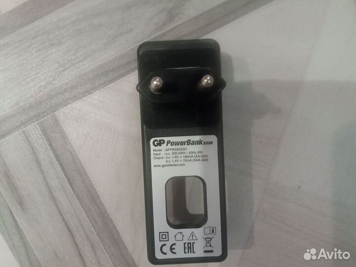 Зарядное устройство GP PB330 для аа и ааа