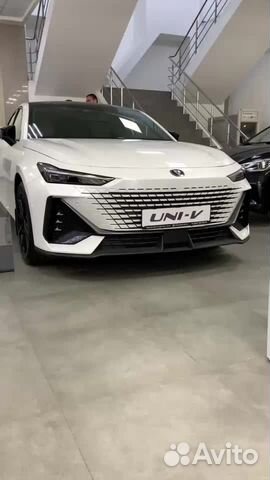 Новый Changan UNI-V 1.5 AMT, 2023, цена 2929900 руб.