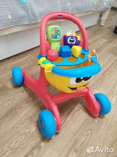 Ходунки развивающий центр chicco