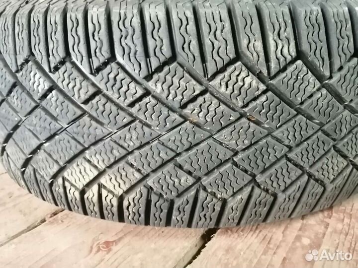 Continental ContiVikingContact 7 205/55 R16 94T