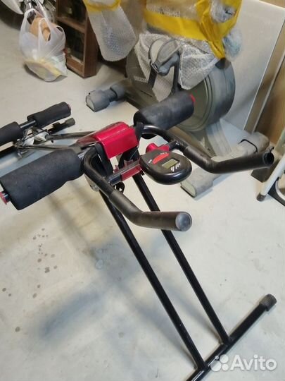 Тренажер для мышц живота и пресса