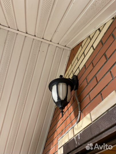 Фонарь уличный настенный