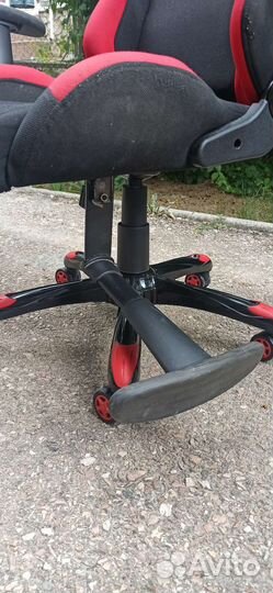 Компьютерное игровое кресло