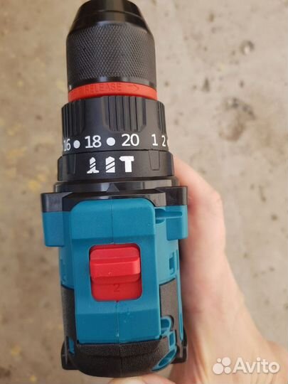 Бесщеточный шуруповерт Makita 24v