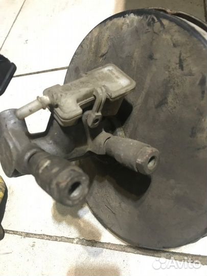 Вакуумный усилитель тормозов Ford Focus MK1 2002