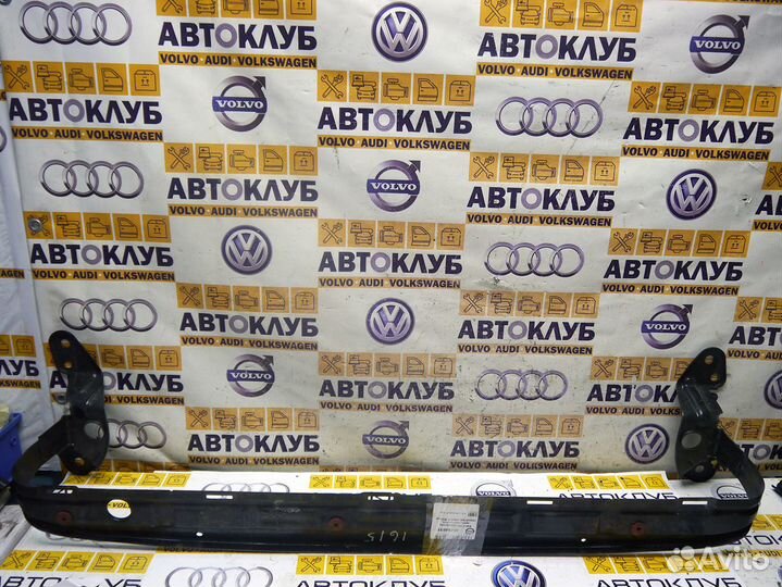 Планка телевизора Вольво S40-2 V50