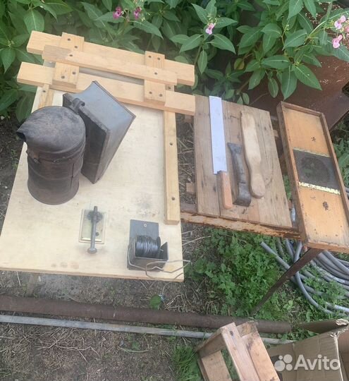 Пчеловодческий инвентарь