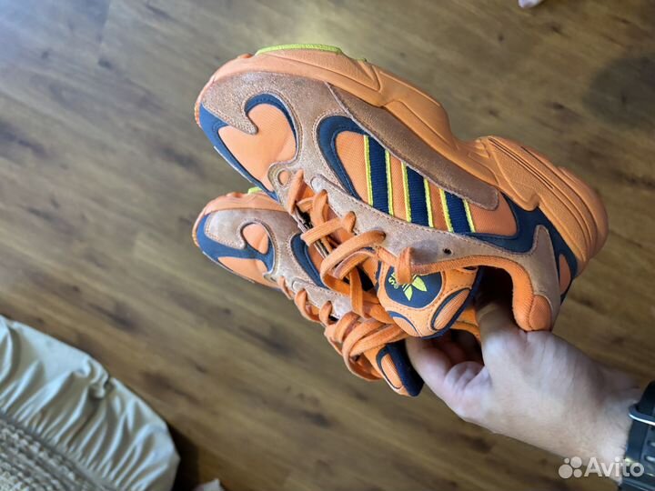 Кроссовки adidas