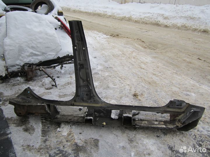 Левый порог hyundai solaris 1