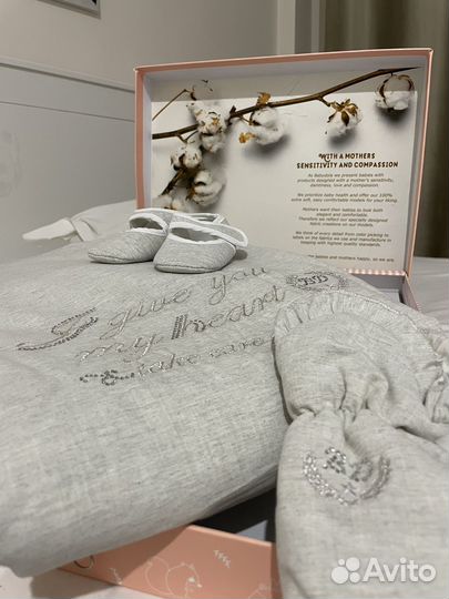 Комплект на выписку для девочки