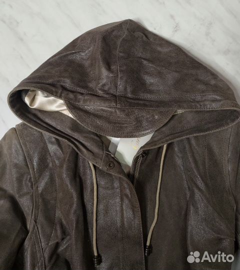 Плащ кожаный новый 42-44 с лазерным накатом
