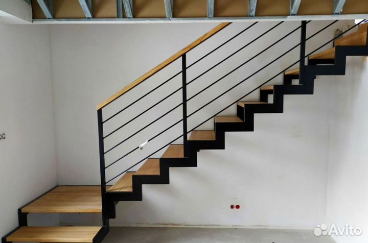 Лестница для загородного дома